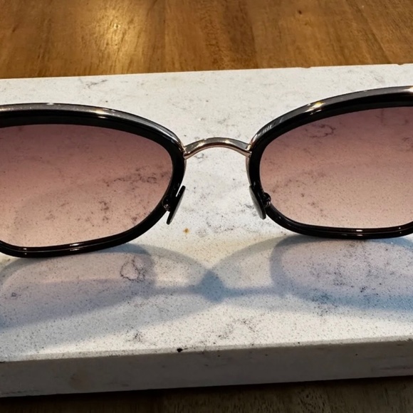 Tom Ford Faryn TF843 01F 56/19/140 TITANIUM Sunglasses. Authentic. Retail $725
